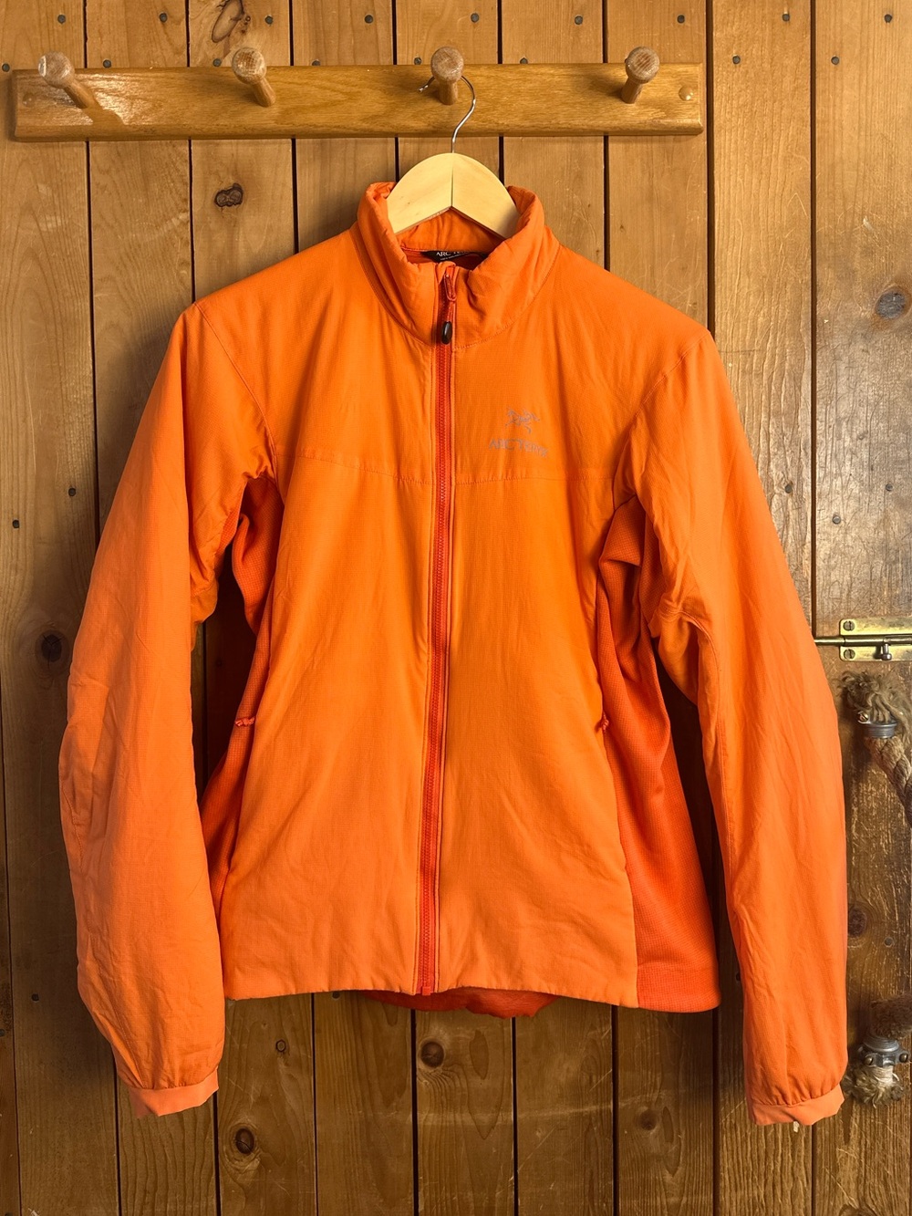 Arc'teryx Atom Jacket in Orange Women’s Size Medium